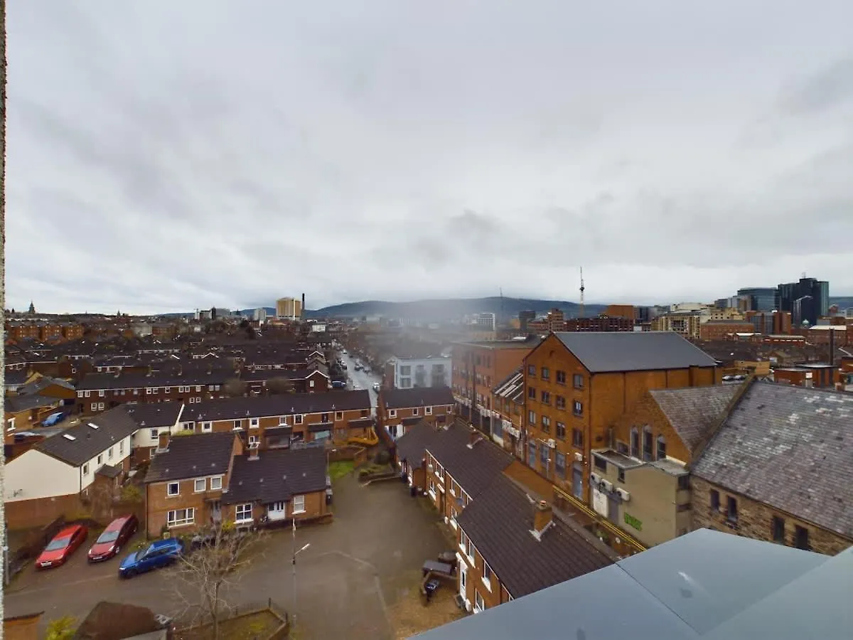 3 Bedroom Penthouse With Spacious Terrace City Center Belfast 0*,  Großbritannien